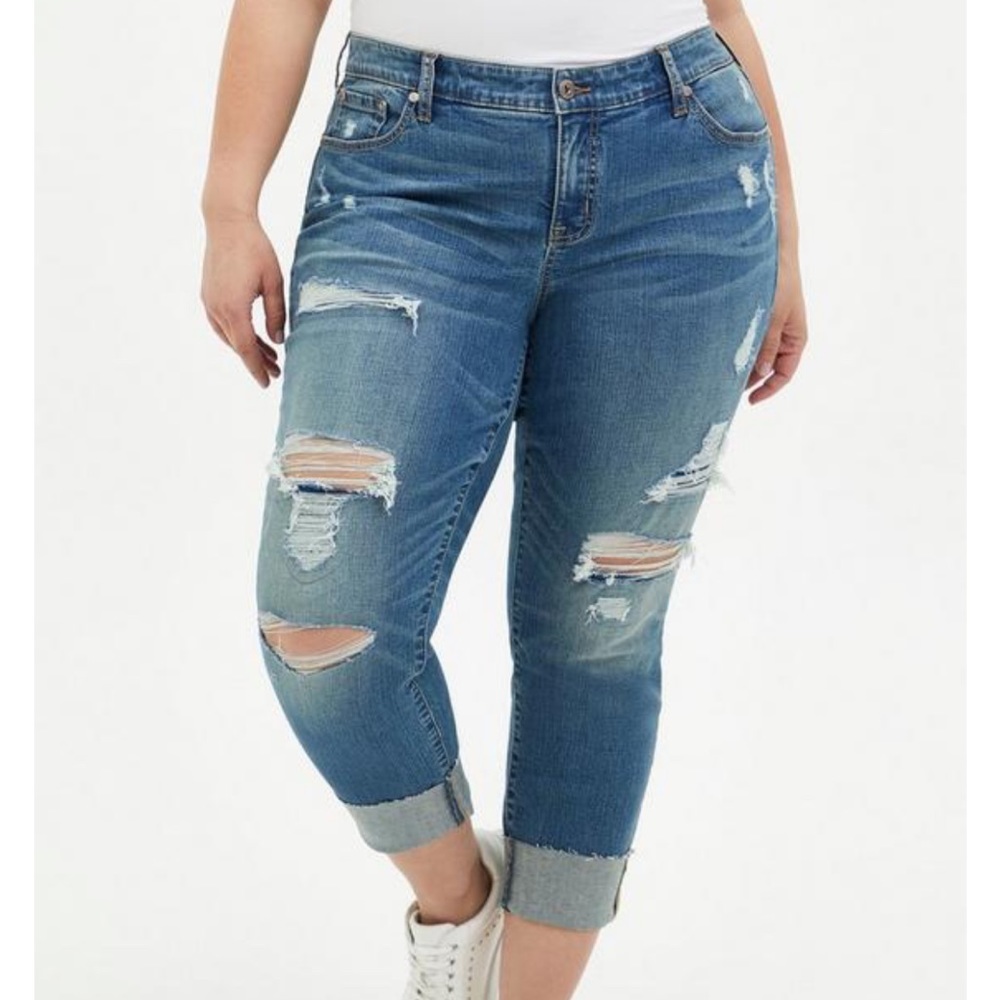 EUC torrid sz 24 crop